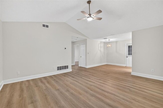 Foto del edificio - 37 Peach Forest Way