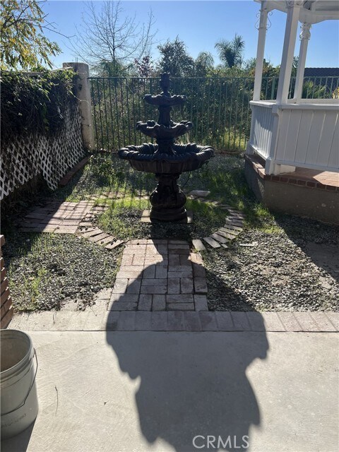 Foto del edificio - 23851 Golden Pheasant Ln