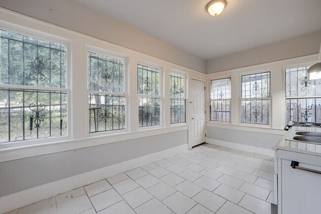 Foto del edificio - 3 Bed 2 Bath House for Lease