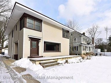 Primary Photo - 4 br, 3 bath House - 875 Hereford Drive