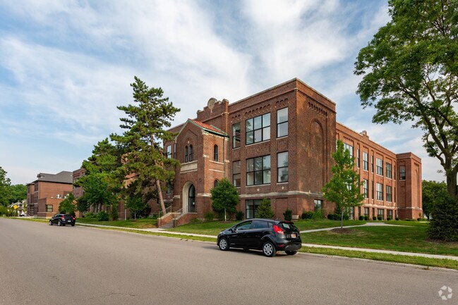 Foto del edificio - The James - Luxury Senior Residences