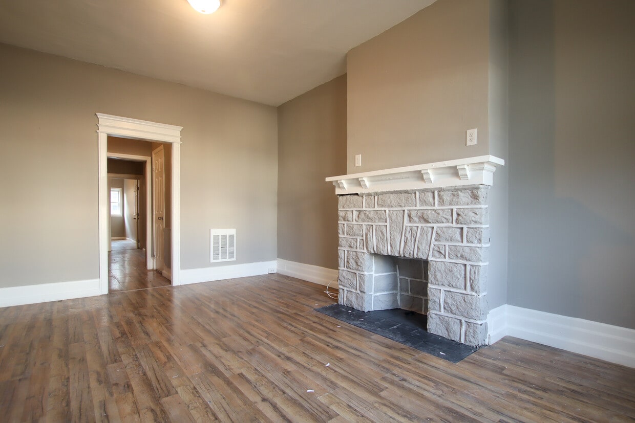 Photo - 59 N 61st St