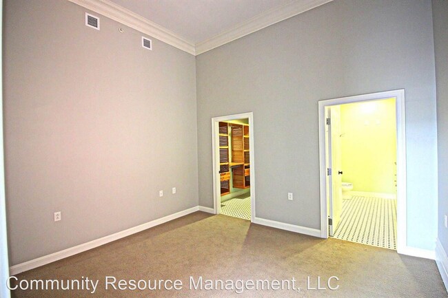 Building Photo - 1 br, 2 bath House - 113 South Street Unit...