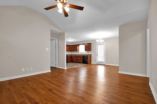 Building Photo - Pet Friendly Three Bedroom with Bonus!