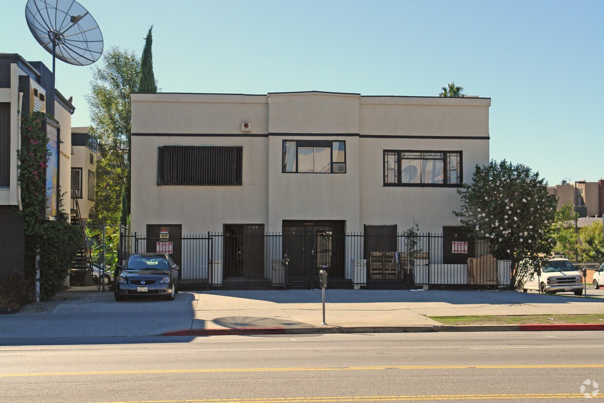 Building Photo - 7124 W Sunset Blvd