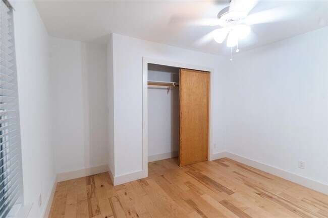 Foto del edificio - 1309 E 52nd St