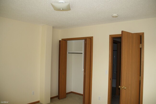 Building Photo - 3 br, 2.5 bath Duplex - 3923 Gettysburg St...