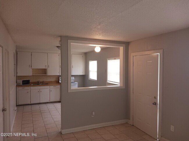 Foto del edificio - 5149 107th St