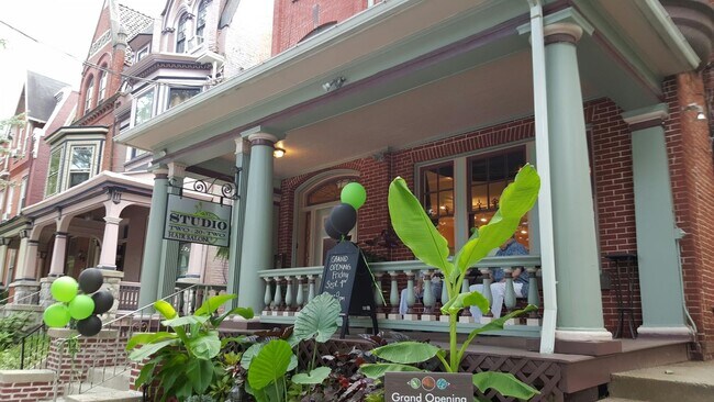 Foto del edificio - 428 N Duke St