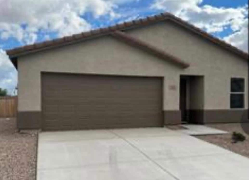 Primary Photo - 3720 E Andrea Dr