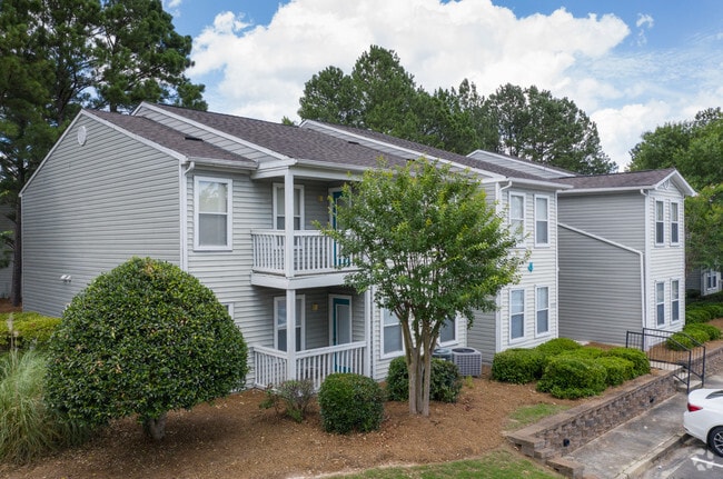 Building Photo - Overlook Gardens Apartments