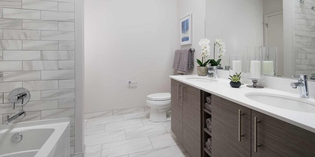 Building Photo - 1297 W Madison St