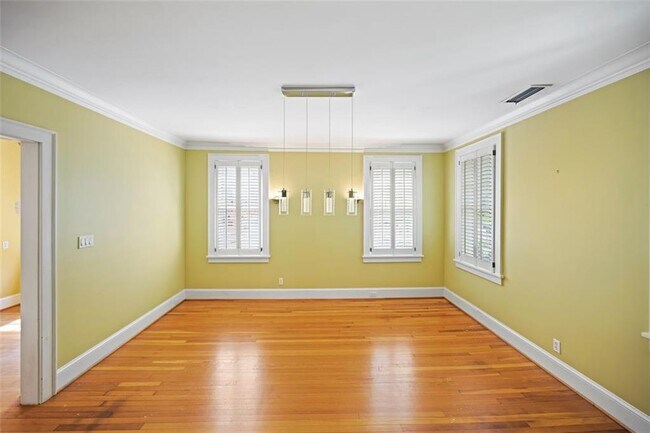 Foto del edificio - 60 26th St NW