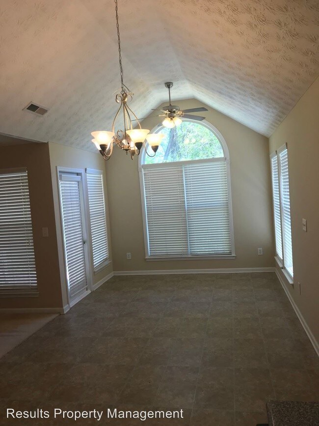 Building Photo - 3 br, 2 bath House - 305 Preakness
