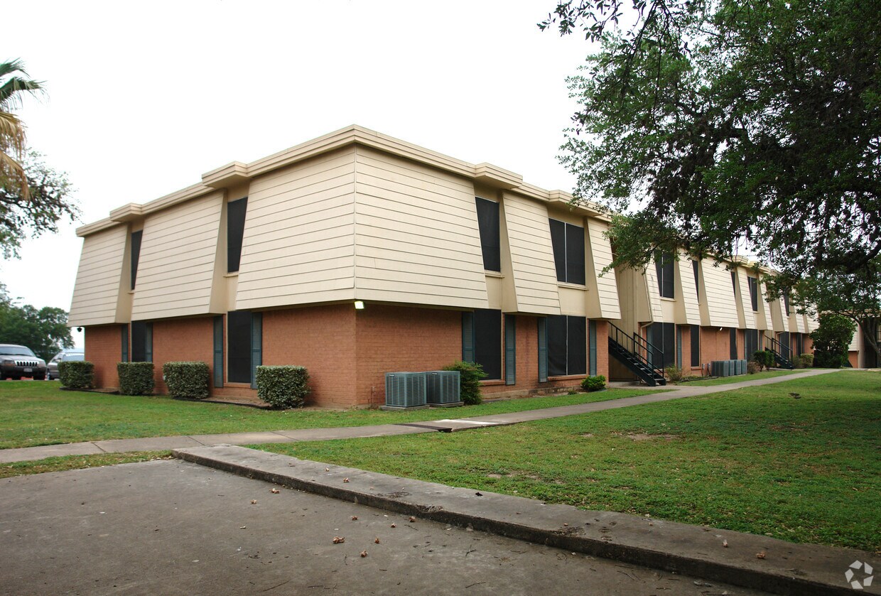 Foto del edificio - Heights on Congress Apartments