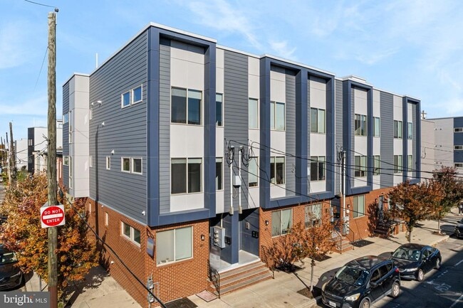 Building Photo - 419 W Berks St