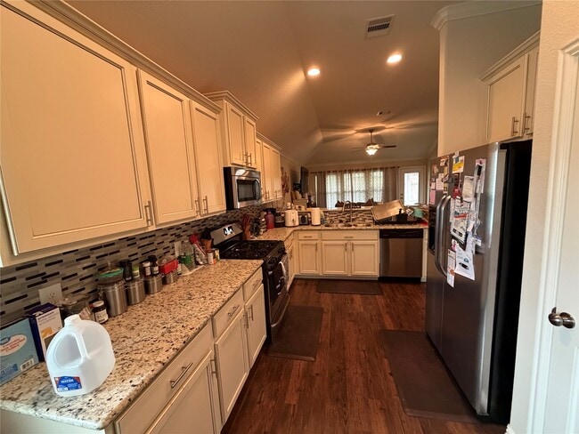 Building Photo - 20755 Redbud Rain Dr