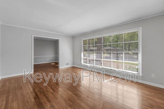 Foto del edificio - 622 Canterbury Dr