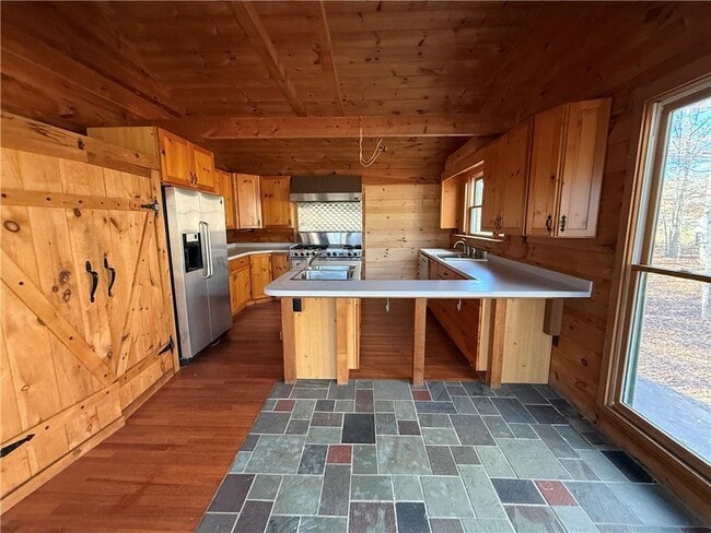 Foto del edificio - 2405 Mountain Rd