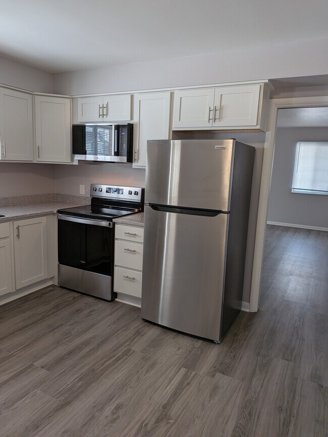Kitchen - 2863 Cedar Hill Rd