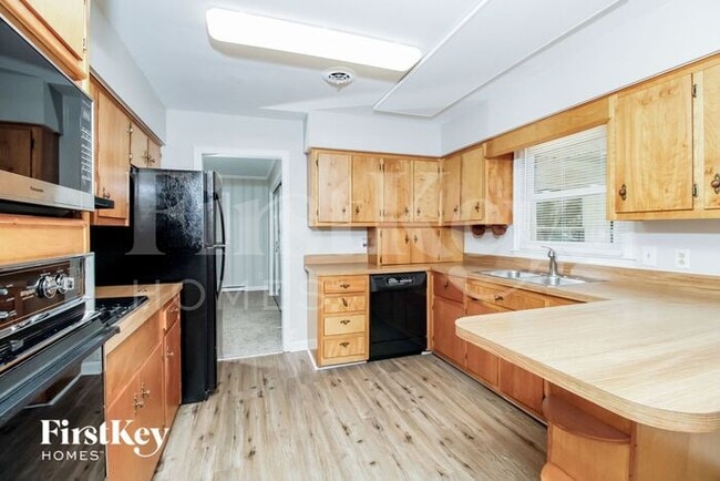 Building Photo - 4003 Broadacres Dr