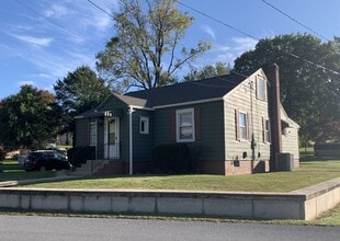 Building Photo - 1122 Garver Ln