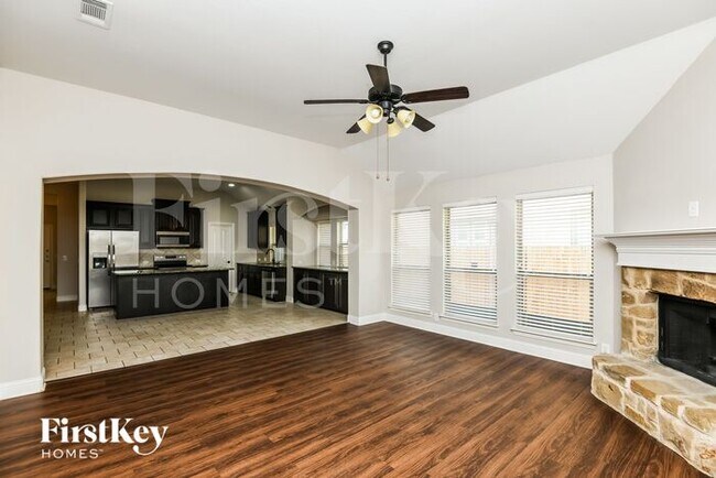 Foto del edificio - 826 Graham Dr