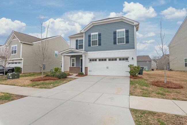 Building Photo - Move-in Ready 5 Bedroom Home!