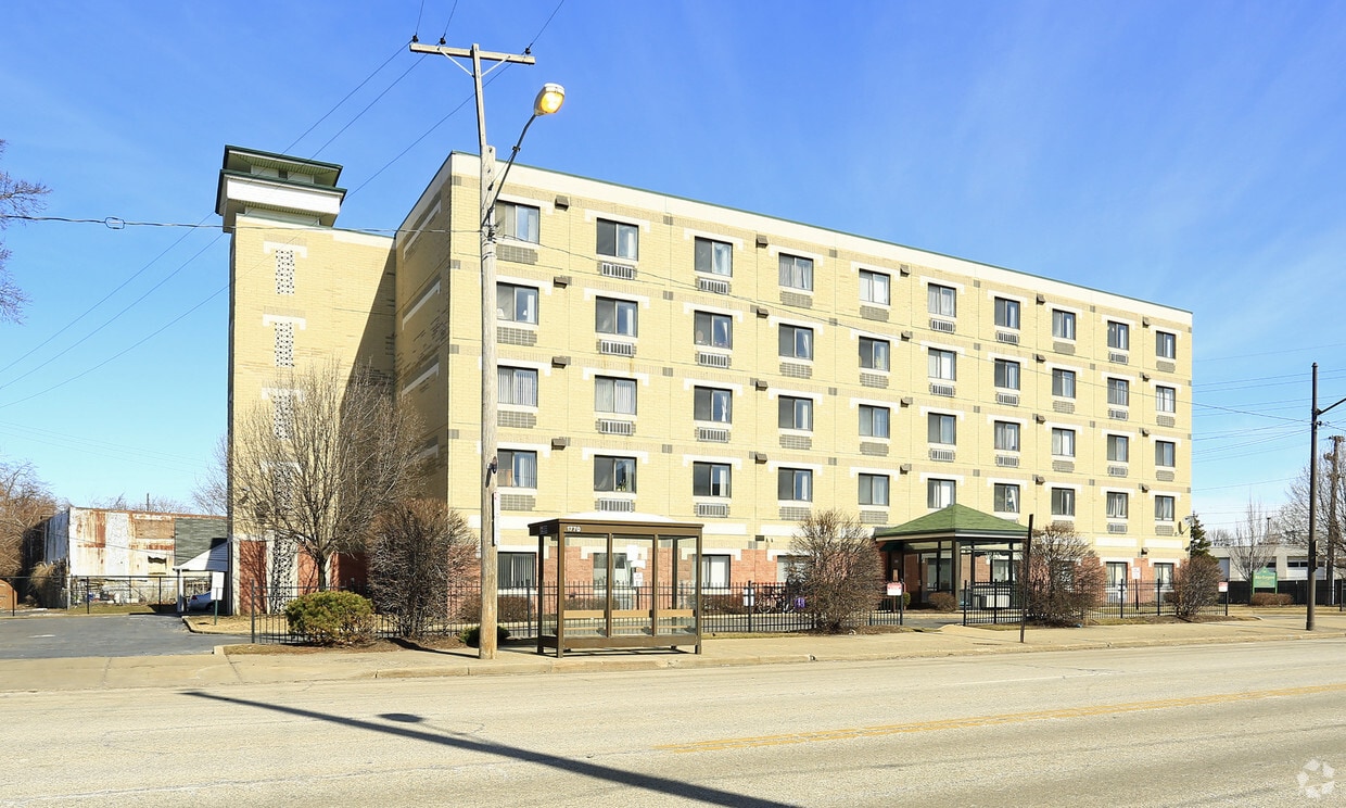 Asian Evergreen Apartments Cleveland Oh Apartments Com
