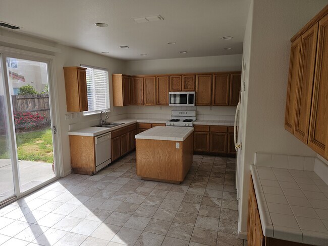 Foto del edificio - 35 Klondike Ct