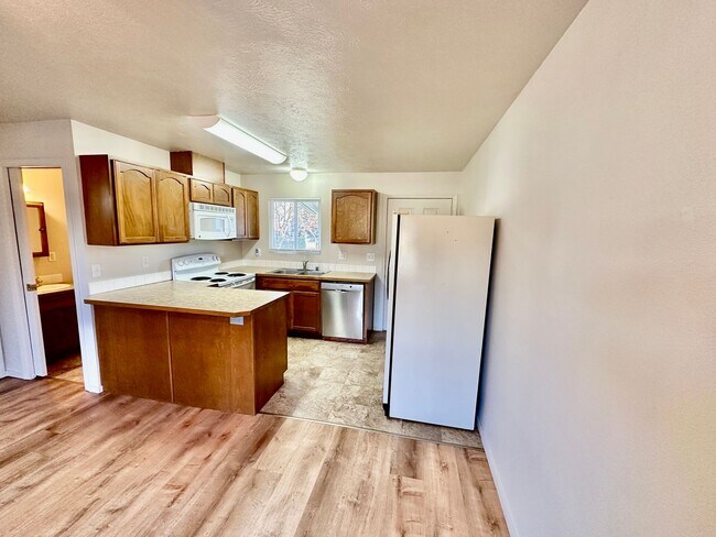 Foto del edificio - 6916 N Normandie St