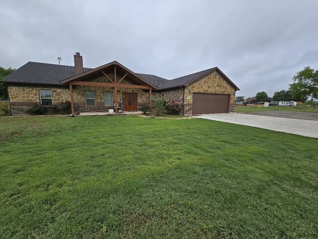 Foto del edificio - 3250 Springfield Rd