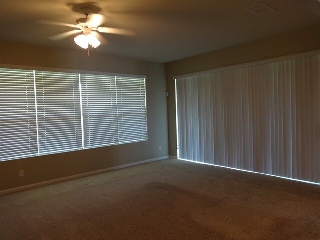 Foto del edificio - 7623 Colbury Ave