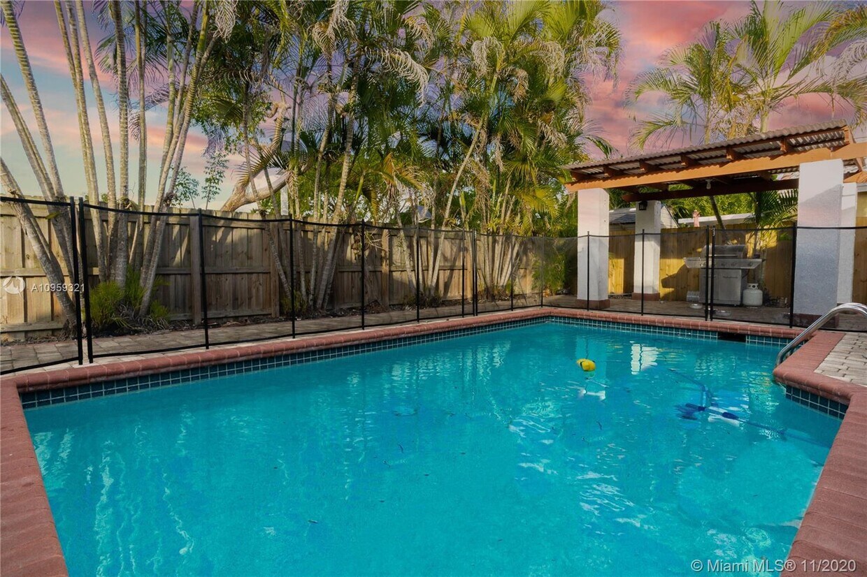 16151 SW 83rd St, Miami, FL 33193 House Rental in Miami, FL