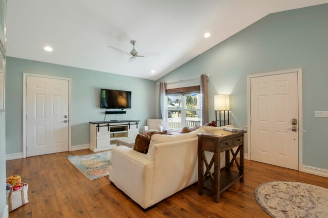 Building Photo - 9155 SE Athena St