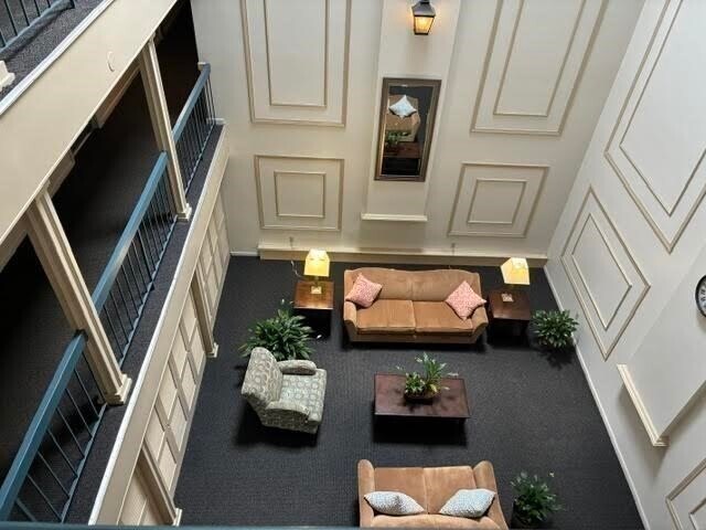 Foto del edificio - 760 Farm Rd