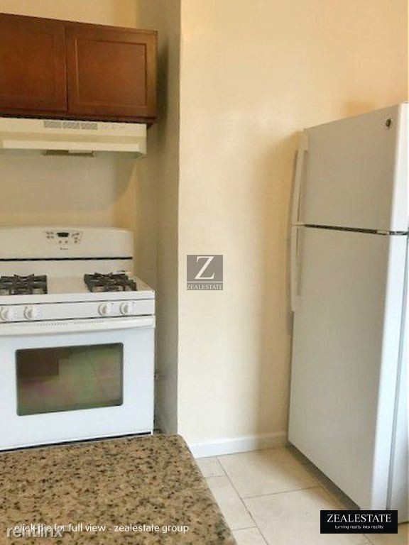 Foto del edificio - 1 br, 1 bath Apartment - 343 63rd St 1