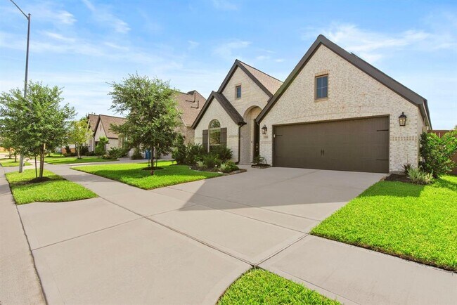 Foto del edificio - 15818 Weston Ridge Dr