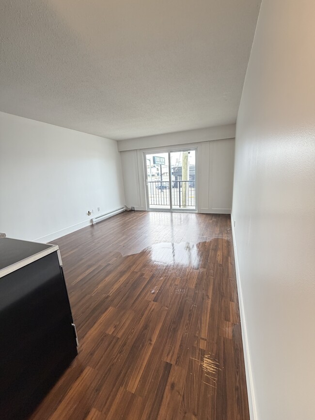 Building Photo - 1500 Dogwood St