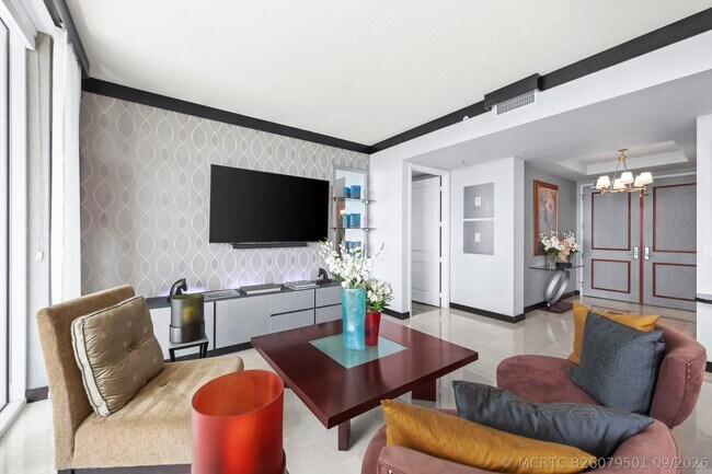 Foto del edificio - 347 N New River Dr E