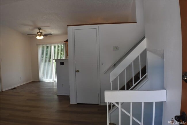 Building Photo - 4585 Gatewood Dr