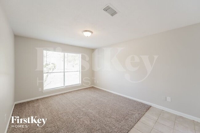 Building Photo - 28819 Raestone St