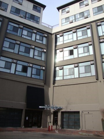 Building Photo - 12 Stoneholm St