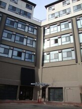 Building Photo - 12 Stoneholm St