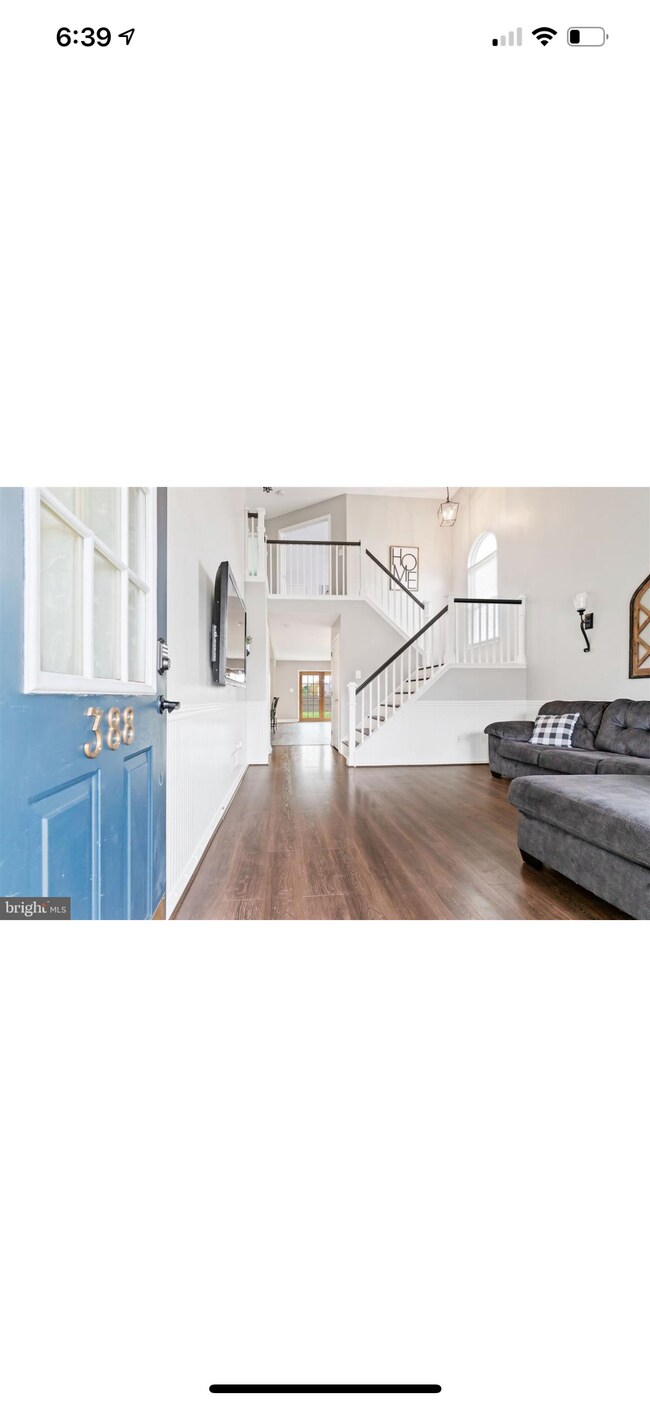 front room - 388 Marldale Dr