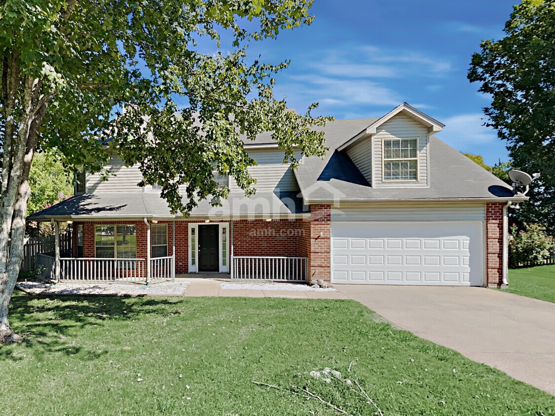 Primary Photo - 4010 Amber Way