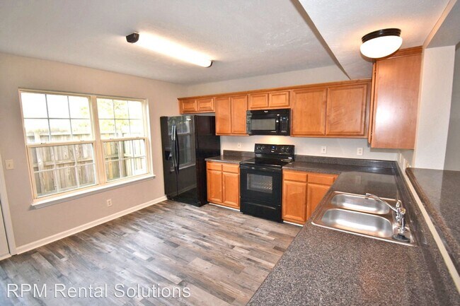 Building Photo - 2 br, 2.5 bath House - 252 Shoshone Place