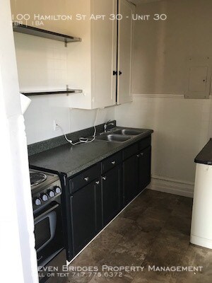 Foto del edificio - 100 Hamilton St