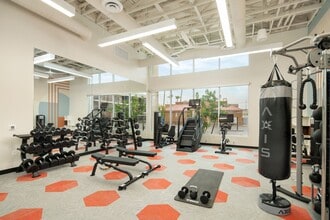 Building Photo - Cabana Kyrene