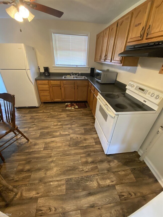 Building Photo - 3 br, 1 bath House - 1813 Cleary Rd